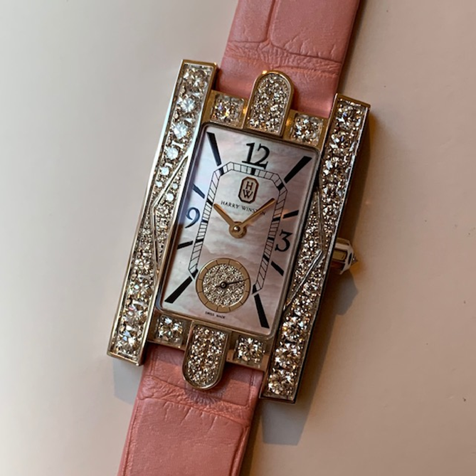 アール・ヌーヴォーとアール・デコから読み解く HARRY WINSTON アヴェニュー オーロラの紹介画像