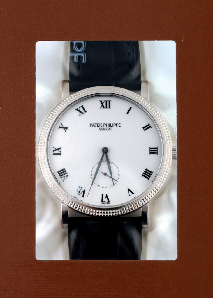 パテックフィリップ - カラトラバ | PATEK PHILIPPE | 3919G-001 | WG 白文字盤 手巻き レザー | 2003年製 | レストア | 中古 |