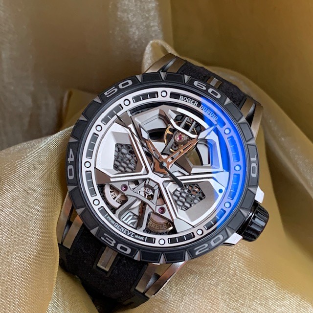 ROGER DUBUIS エクスカリバー ウラカン オートマティック ジャパンリミテッドの紹介画像